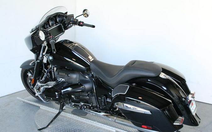 2022 BMW Motorrad R 18 B Blackstorm Metallic