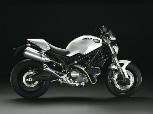 ducati 696 monster 2013