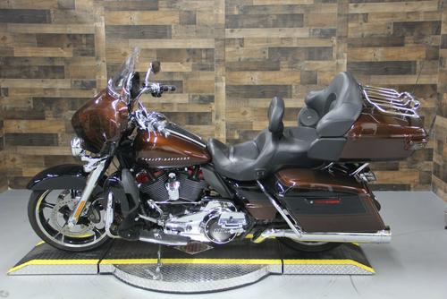 2019 Harley-Davidson CVO Auburn Sunglo & Black Hole