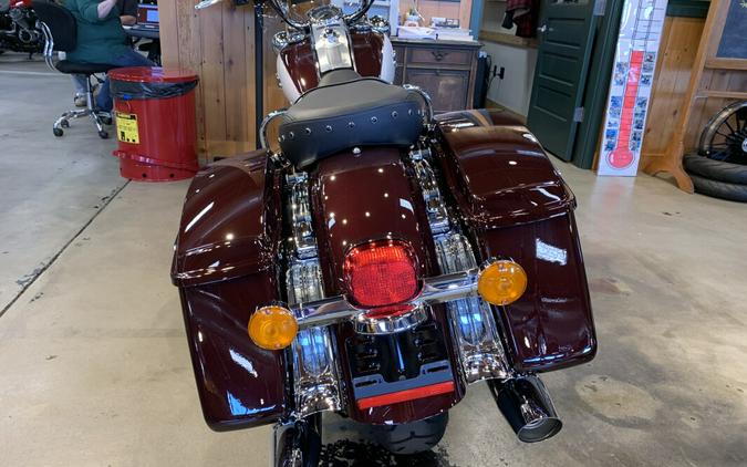 Harley-Davidson Road King 2021 FLHR Midnight Crimson & Stone Washed White Pe
