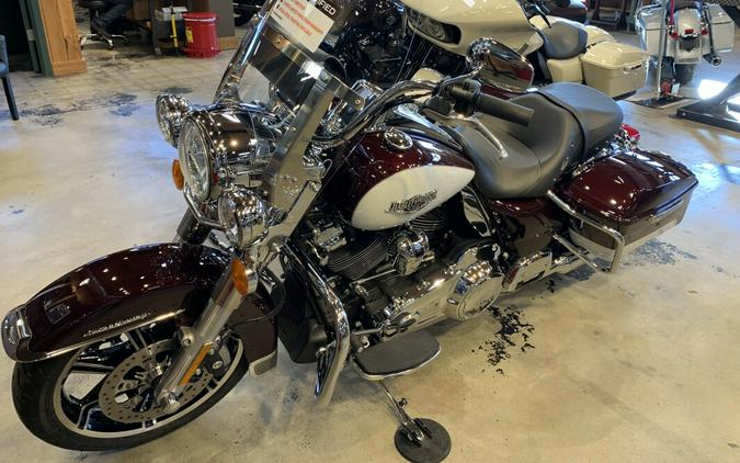 Harley-Davidson Road King 2021 FLHR Midnight Crimson & Stone Washed White Pe