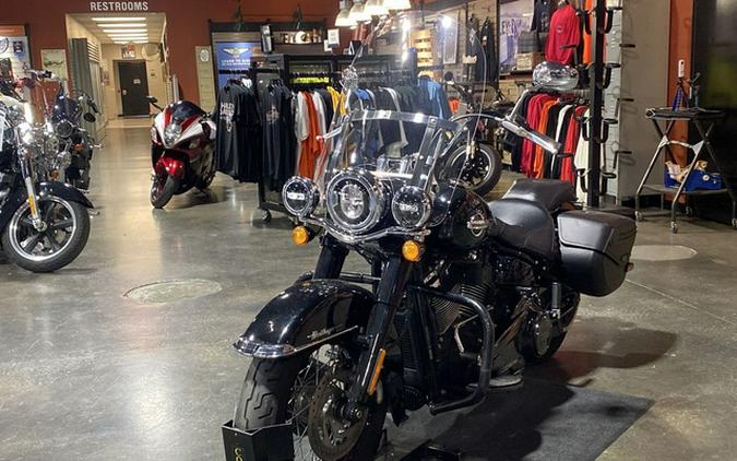 2020 Harley-Davidson FLHCS - Heritage Classic 114