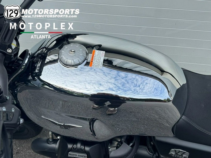 2025 Moto Guzzi V7 Stone
