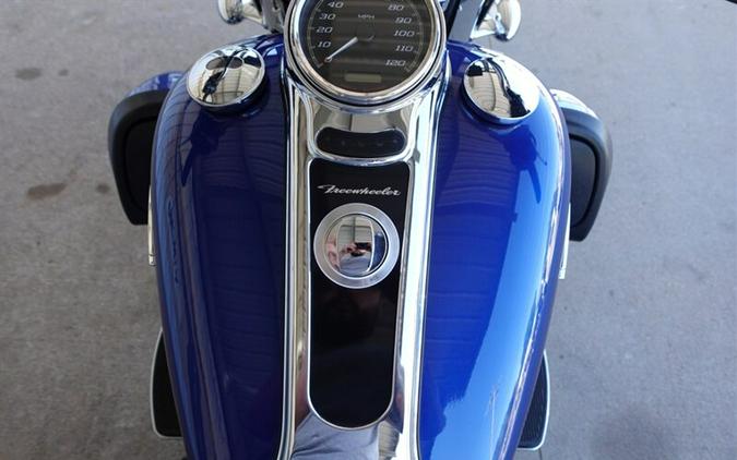 2015 Harley-Davidson Freewheeler