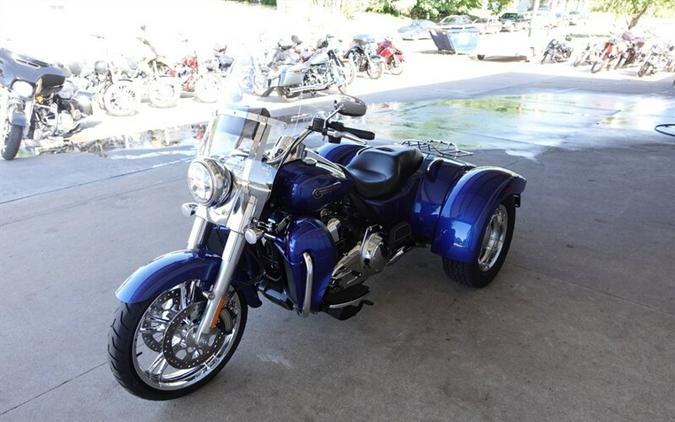 2015 Harley-Davidson Freewheeler