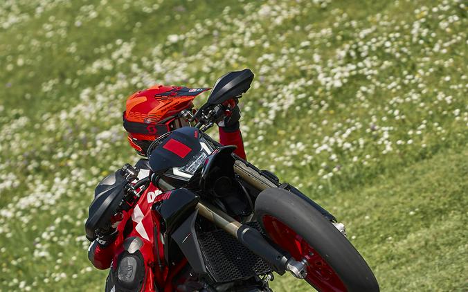 2027 Ducati Hypermotard 698 Mono Nera