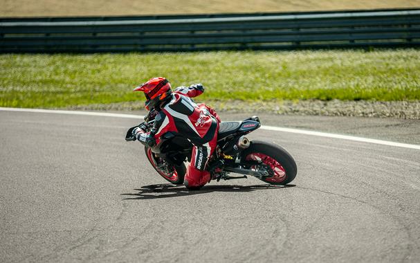 2027 Ducati Hypermotard 698 Mono Nera