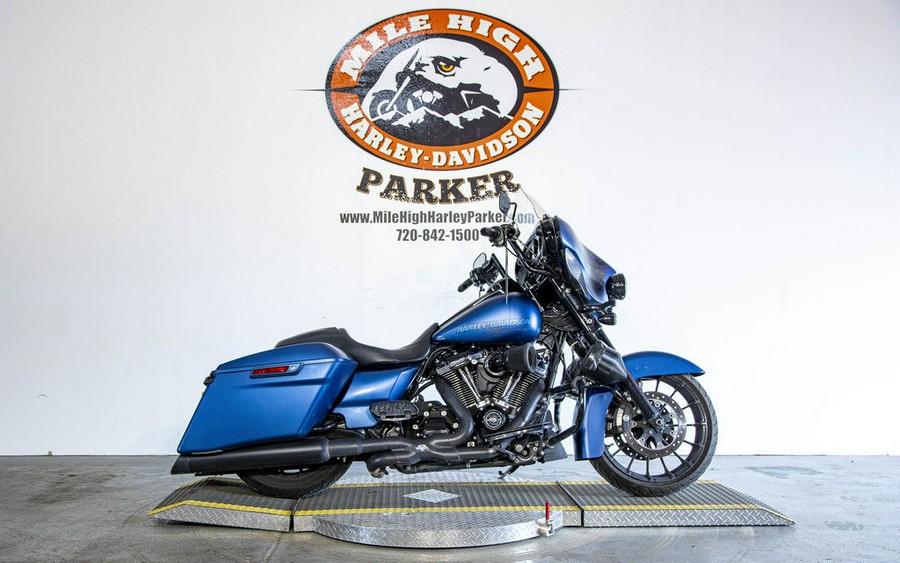 2018 Harley-Davidson® FLHXS - Street Glide® Special