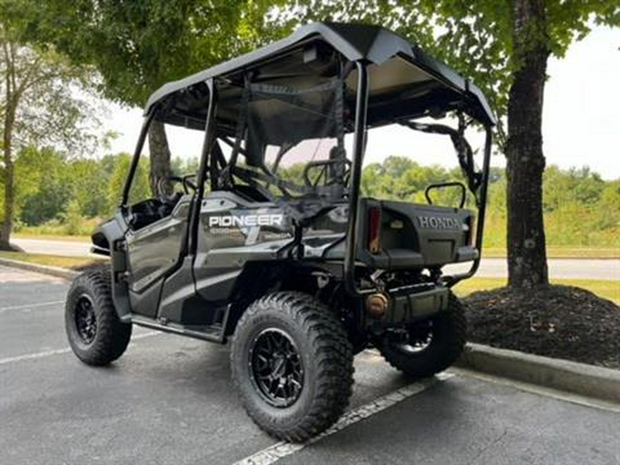 2024 Honda Pioneer 1000-5 Deluxe