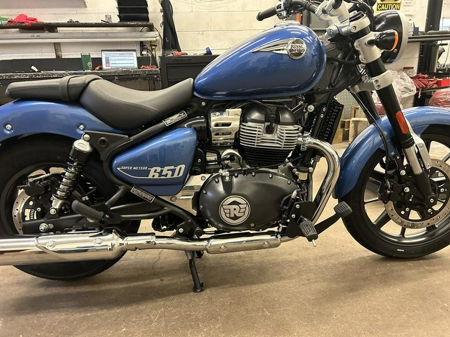 2024 Royal Enfield Super Meteor 650 Astral Blue