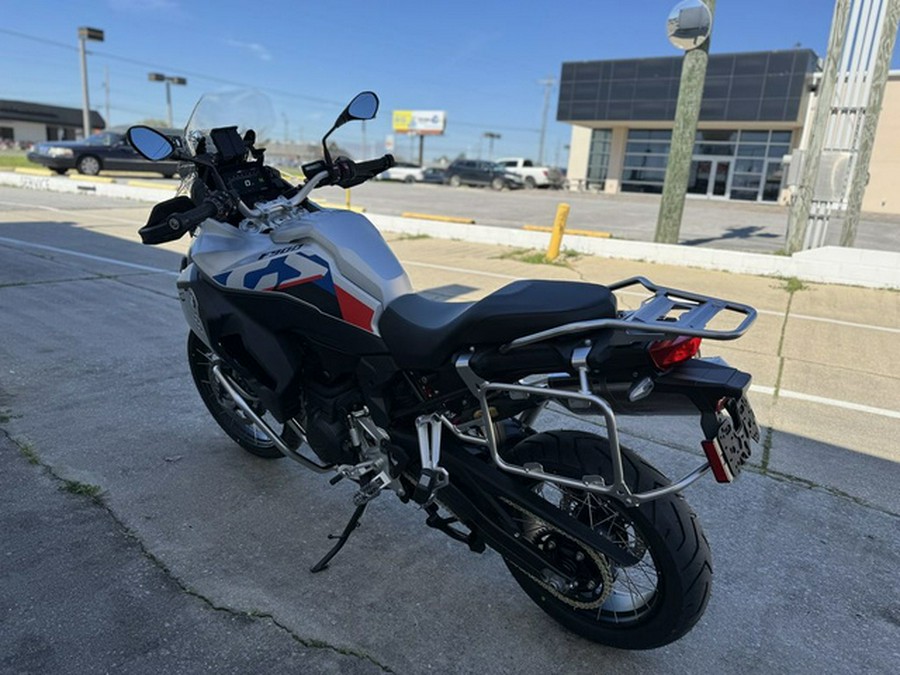 2024 BMW F 900 GS Adventure White Aluminum Metal Matte