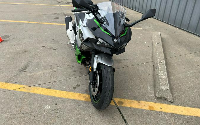 2024 Kawasaki Ninja 7 Hybrid ABS