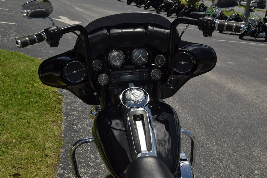 2010 Harley-Davidson Electra Glide® Ultra Limited - FLHTK