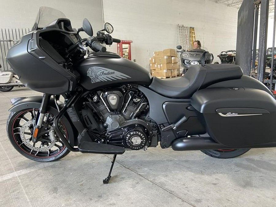 2023 Indian Motorcycle® Challenger® Dark Horse® Black Smoke