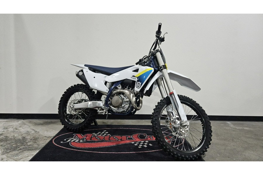 2025 FC 450 *Sale price with standard financing* - Husqvarna Motorcycles