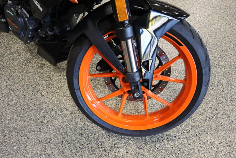 2023 KTM 200 Duke