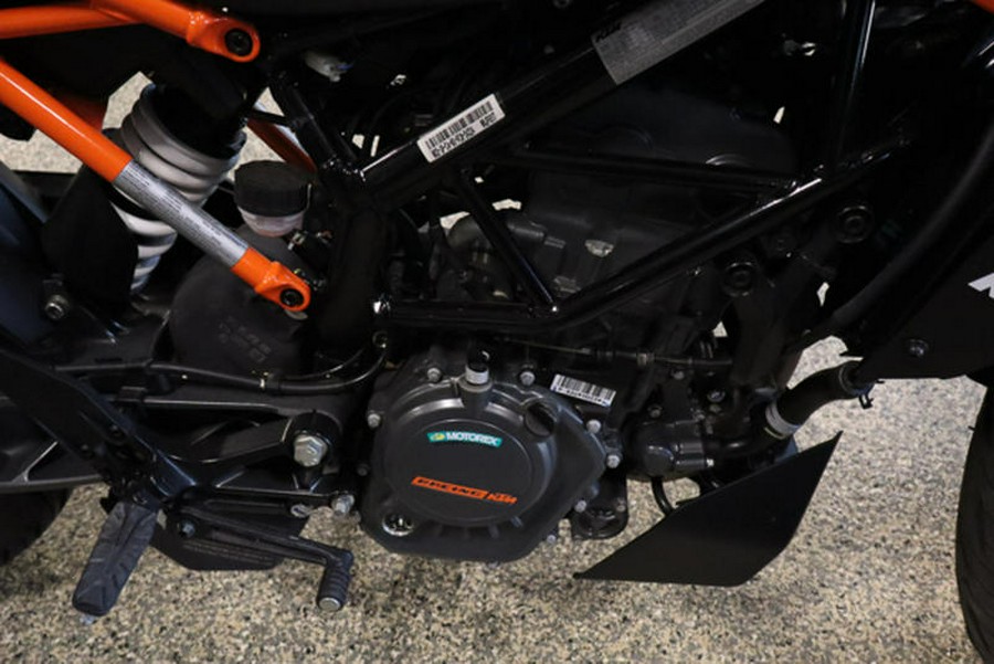2023 KTM 200 Duke