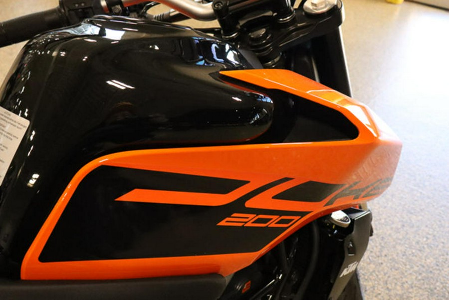 2023 KTM 200 Duke