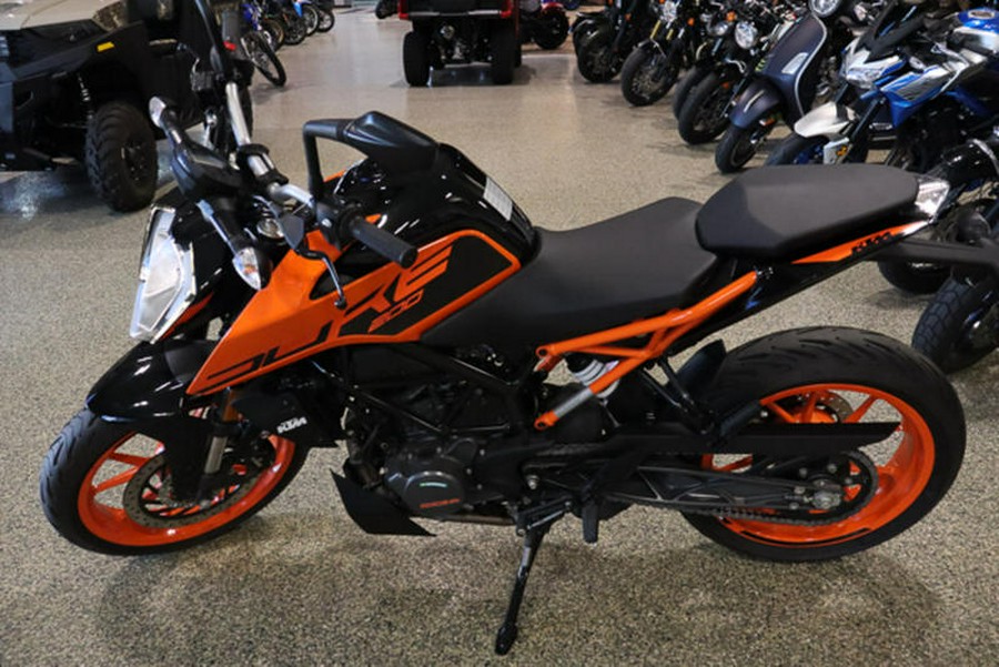 2023 KTM 200 Duke