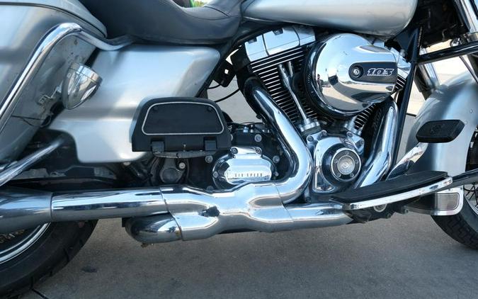 Used 2014 HARLEY ROAD KING