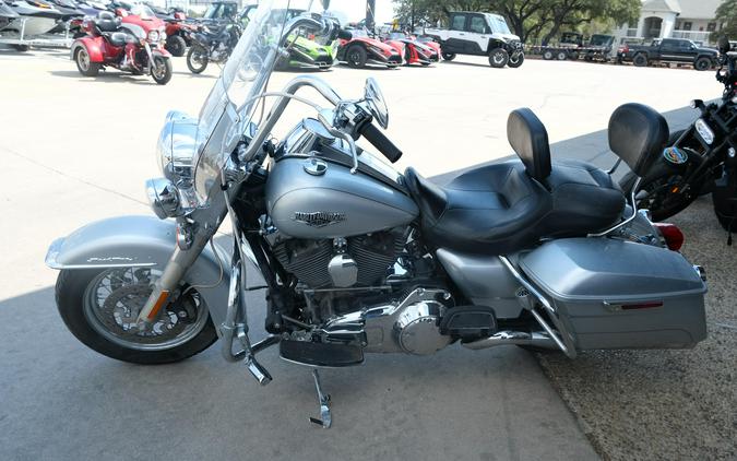 2014 HARLEY ROAD KING