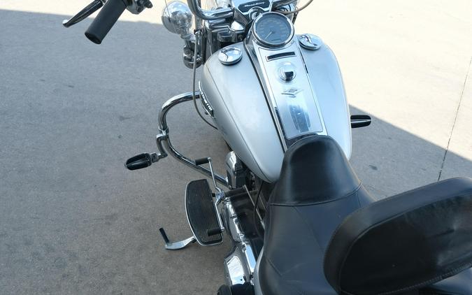 2014 HARLEY ROAD KING