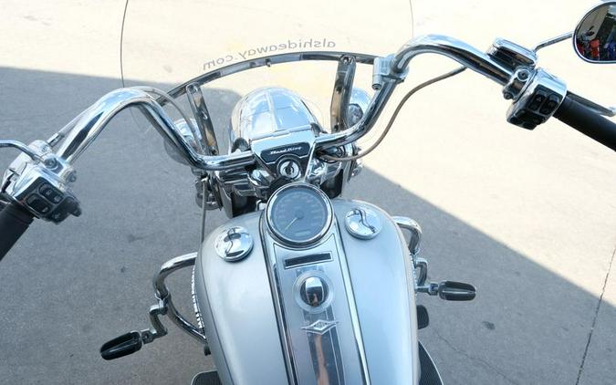Used 2014 HARLEY ROAD KING