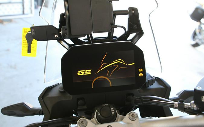 2025 BMW Motorrad F 900 GS Blackstorm Metallic