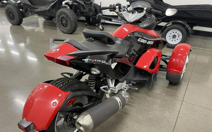 2010 Can-Am® Spyder Roadster RS