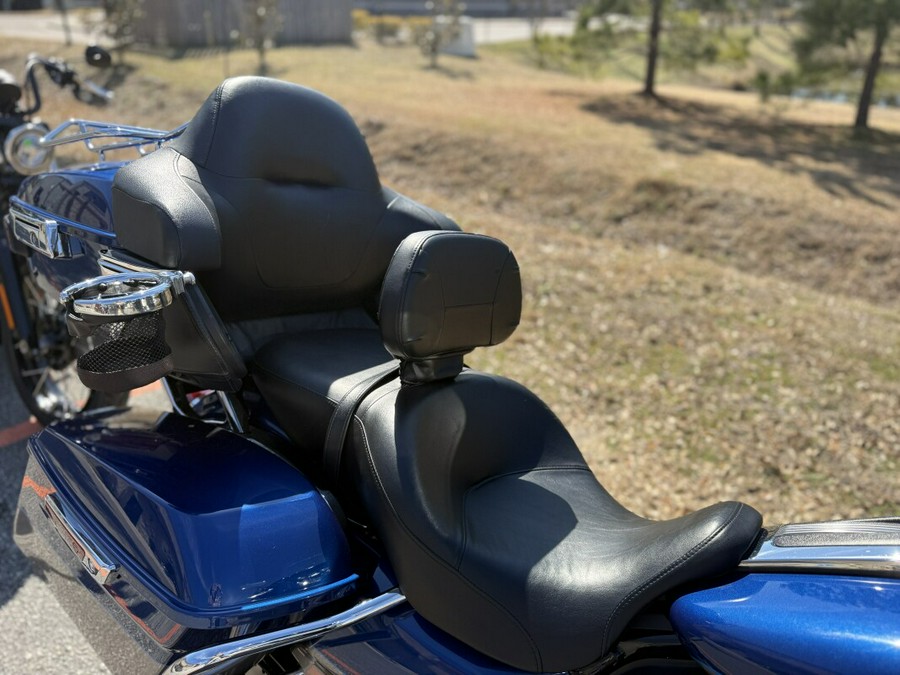 2017 Harley-Davidson® FLHTKL Ultra Limited Low