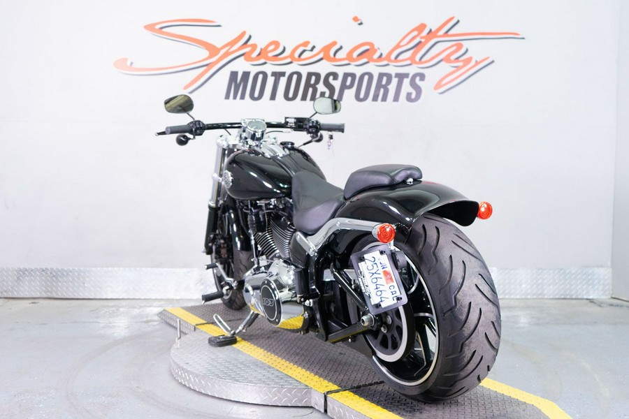 2015 Harley-Davidson Breakout®