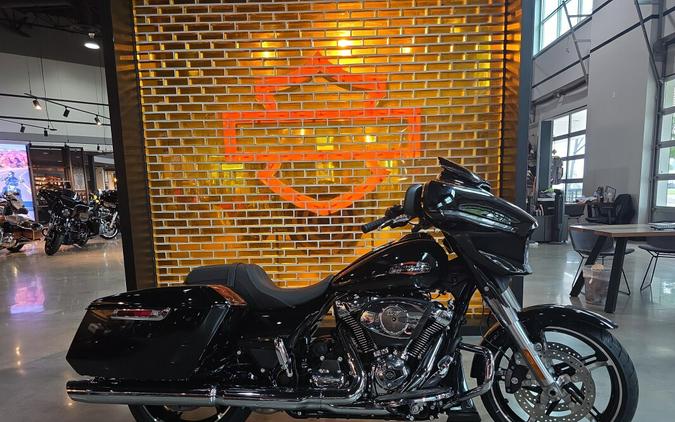 FLHX 2026 Street Glide®