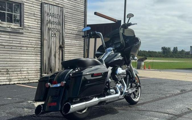 2016 Harley-Davidson® FLTRX - Road Glide®