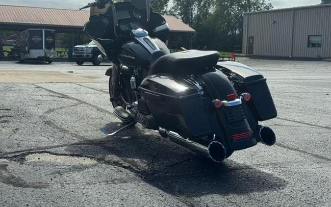 2016 Harley-Davidson® FLTRX - Road Glide®