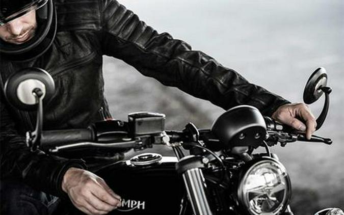 2018 Triumph Bonneville Bobber Black