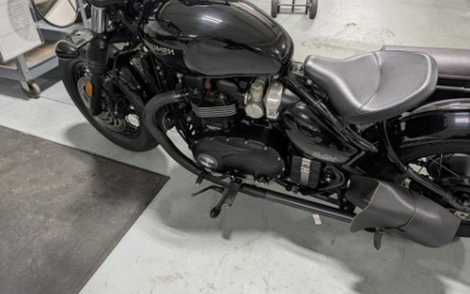 2018 Triumph Bonneville Bobber Black