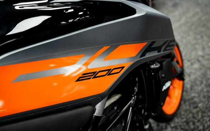 2023 KTM 200 Duke