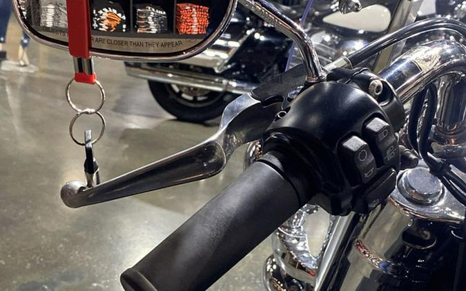 2016 Harley-Davidson Dyna FLD - Switchback