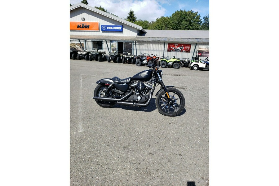 2016 Harley-Davidson® SPORTSTER IRON 883