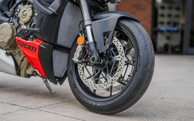 2023 Ducati Streetfighter V4 Lineup First Look [12 Fast Facts]