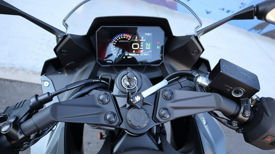 2025 Suzuki GSX-8R