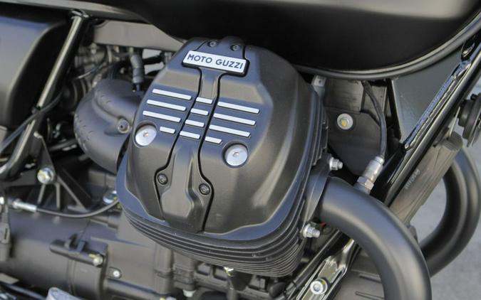 2026 Moto Guzzi V7 Stone