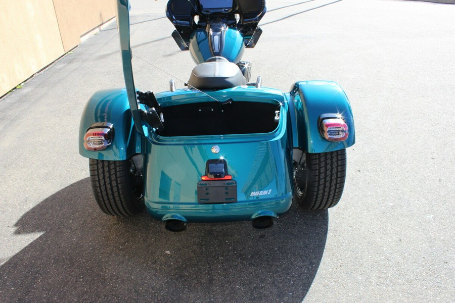 Harley-Davidson® Road Glide 3 2026 Teal Thunder