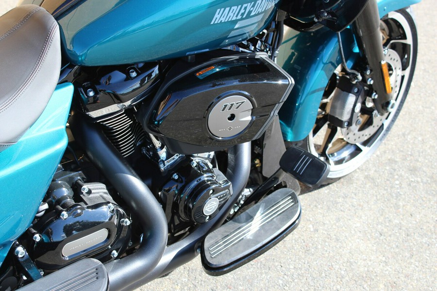 Harley-Davidson® Road Glide 3 2026 Teal Thunder