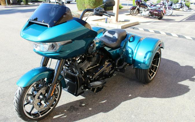 Harley-Davidson® Road Glide 3 2026 FLTRT 84680922 TEAL THUNDER