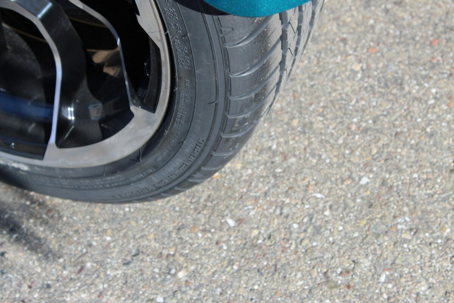 Harley-Davidson® Road Glide 3 2026 Teal Thunder