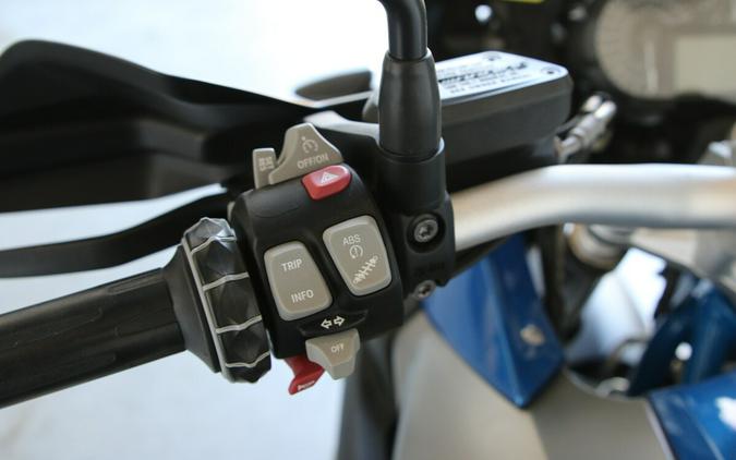 2017 BMW Motorrad R 1200 GS BLUE