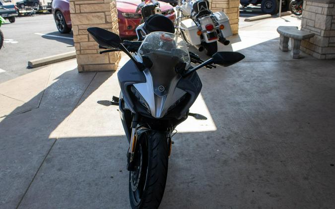 2023 CFMOTO 300SS