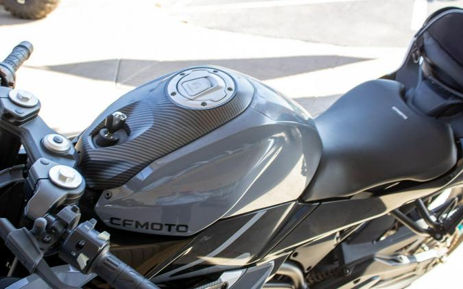 2023 CFMOTO 300SS