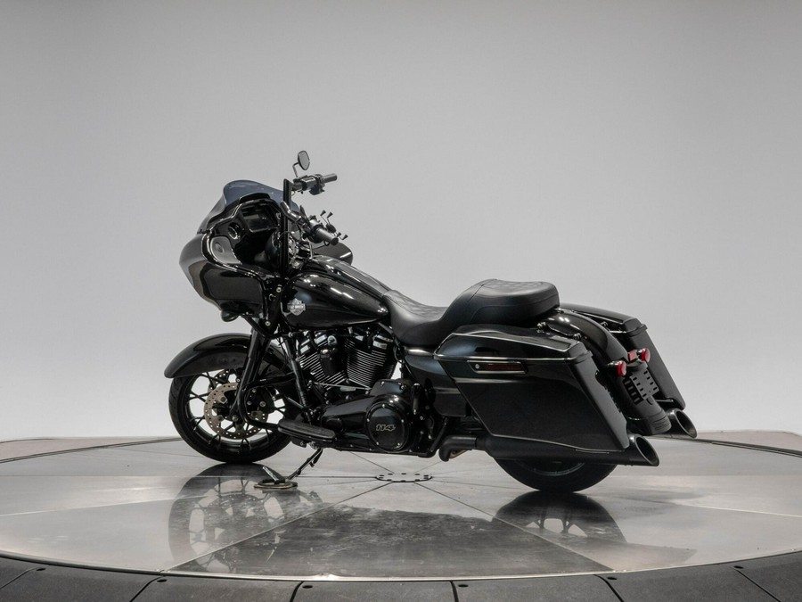 2022 HARLEY-DAVIDSON FLTRXS ROAD GLIDE SPECIAL in Vivid Black